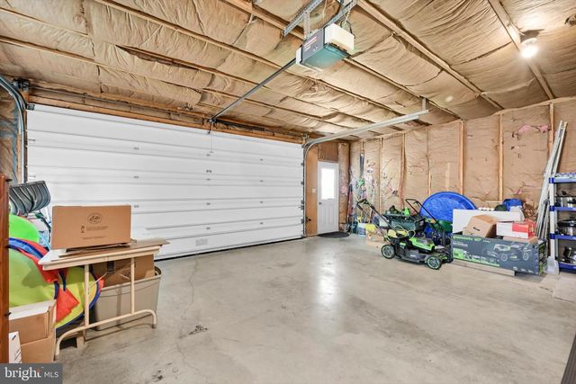 30 EDGEWOOD DR, Lititz, PA 17543