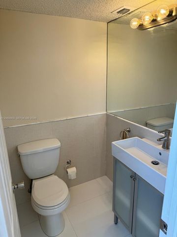 6045 NW 186th Street 309, Hialeah, FL 33015