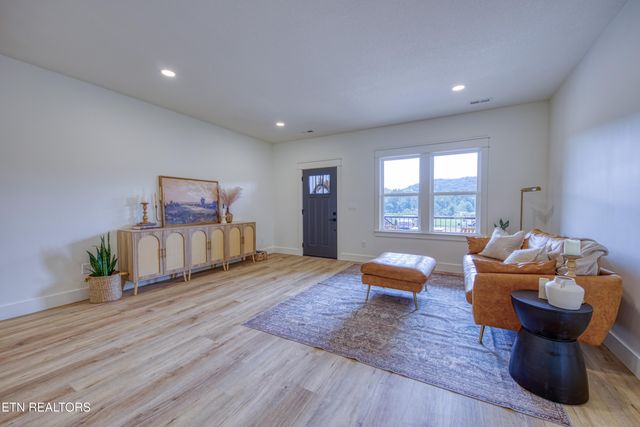 160 Huckleberry Hollow, Kingston, TN 37763