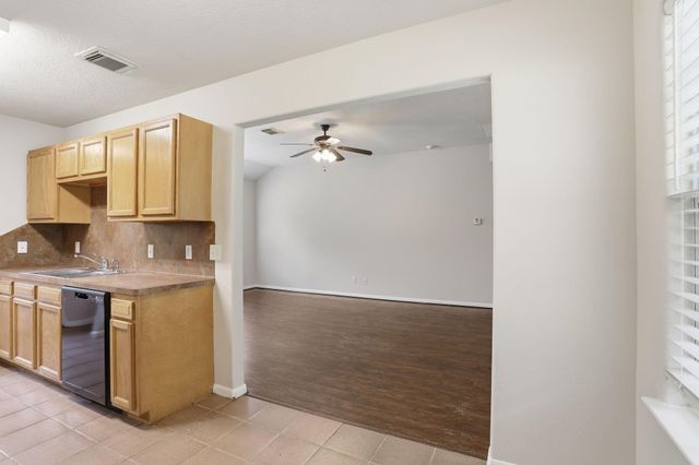 10793 Royal Magnolia Drive, Conroe, TX 77303