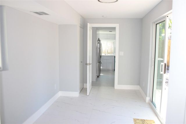 522 SE 20th Court, Boynton Beach, FL 33435