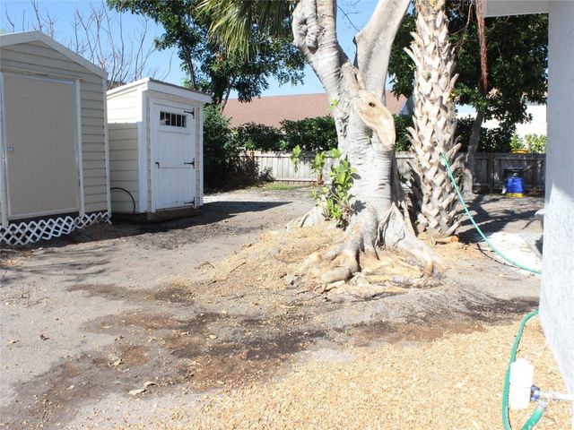 522 SE 20th Court, Boynton Beach, FL 33435