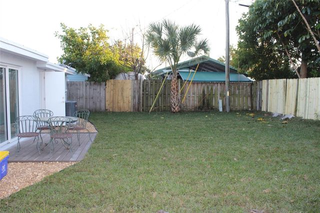 522 SE 20th Court, Boynton Beach, FL 33435