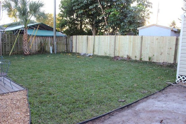 522 SE 20th Court, Boynton Beach, FL 33435