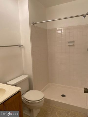 6558 SAND WEDGE CT, Alexandria, VA 22312