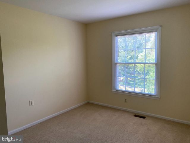 6558 SAND WEDGE CT, Alexandria, VA 22312