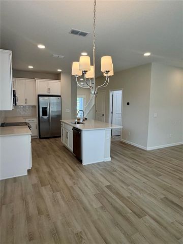 5222 CENTER LAKE RANCH BOULEVARD, St Cloud, FL 34771