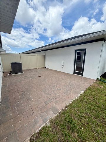 5222 CENTER LAKE RANCH BOULEVARD, St Cloud, FL 34771