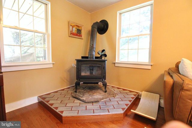 665 HEMPFIELD HILL RD, Columbia, PA 17512