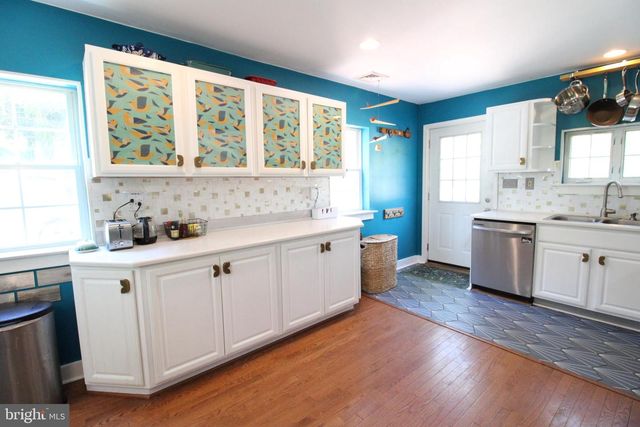665 HEMPFIELD HILL RD, Columbia, PA 17512