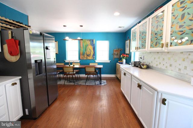 665 HEMPFIELD HILL RD, Columbia, PA 17512