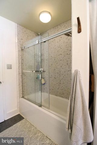 665 HEMPFIELD HILL RD, Columbia, PA 17512