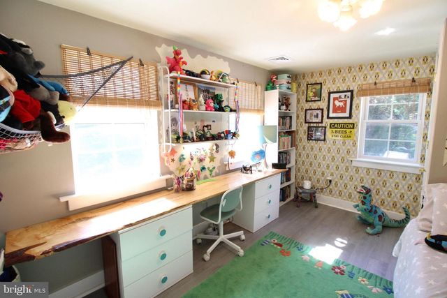 665 HEMPFIELD HILL RD, Columbia, PA 17512