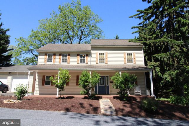 665 HEMPFIELD HILL RD, Columbia, PA 17512