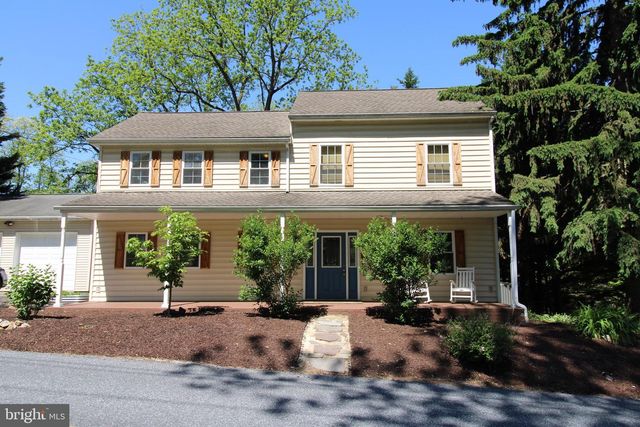 665 HEMPFIELD HILL RD, Columbia, PA 17512