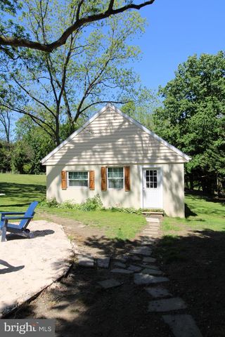 665 HEMPFIELD HILL RD, Columbia, PA 17512