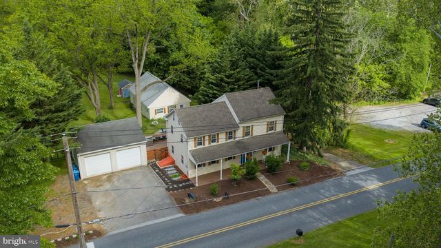665 HEMPFIELD HILL RD, Columbia, PA 17512