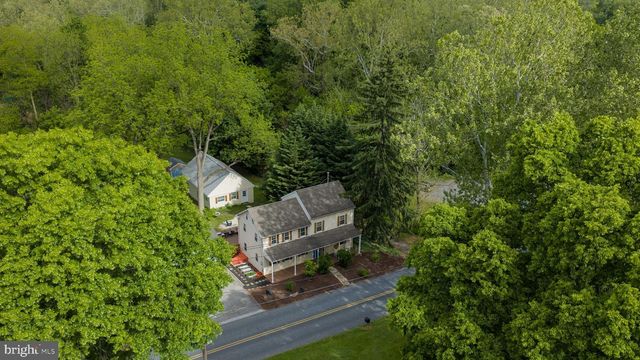 665 HEMPFIELD HILL RD, Columbia, PA 17512