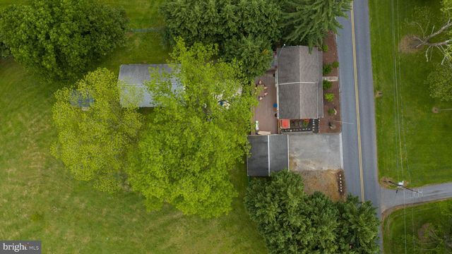 665 HEMPFIELD HILL RD, Columbia, PA 17512