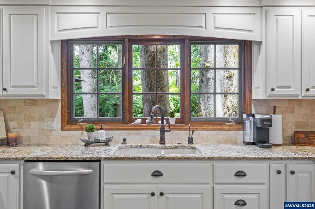 465 McKinley St SE, Salem, OR 97302