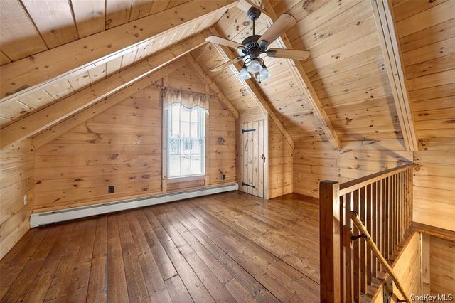 4 Debbie Court, Chester, NY 10918