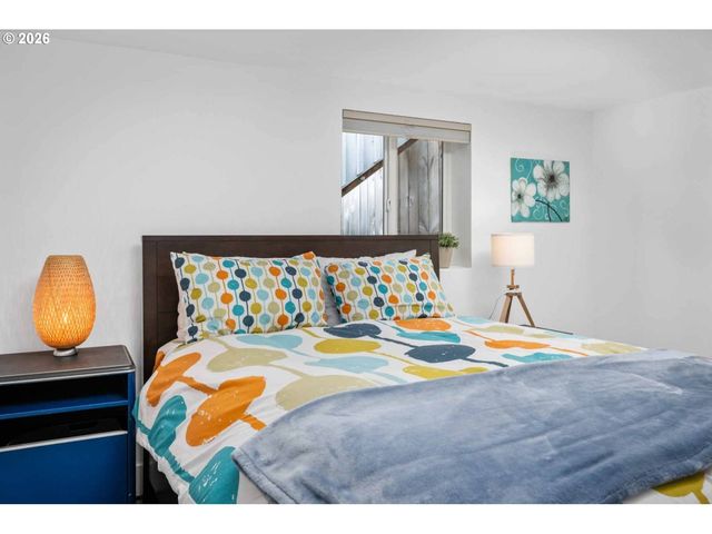 17855 OCEAN Blvd, Rockaway Beach, OR 97136