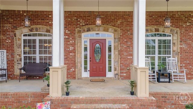 725 Amber Lakes Court, Social Circle, GA 30025