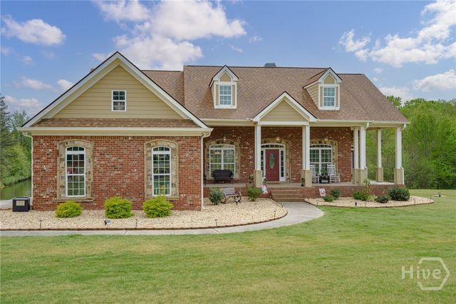 725 Amber Lakes Court, Social Circle, GA 30025