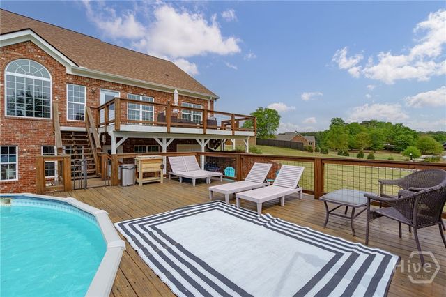 725 Amber Lakes Court, Social Circle, GA 30025