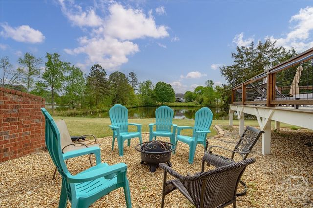 725 Amber Lakes Court, Social Circle, GA 30025