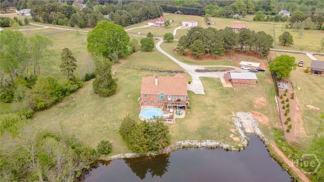 725 Amber Lakes Court, Social Circle, GA 30025