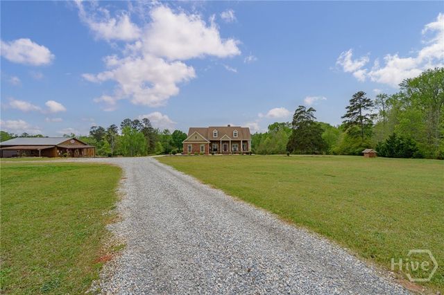 725 Amber Lakes Court, Social Circle, GA 30025