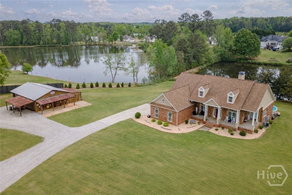 725 Amber Lakes Court, Social Circle, GA 30025