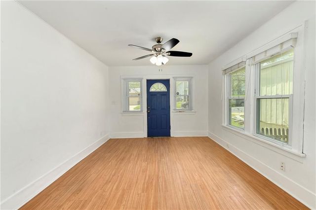 526 Oak Street, Leavenworth, KS 66048
