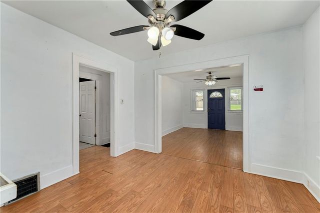 526 Oak Street, Leavenworth, KS 66048