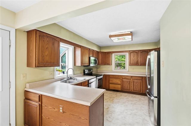 364 Park End Drive, Dayton, OH 45415