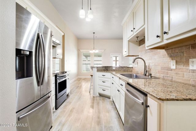 205 Quiet Bluff Drive, Youngsville, LA 70592