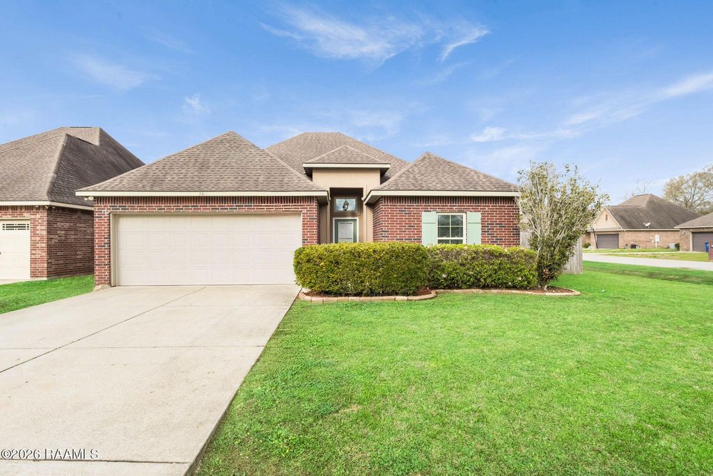205 Quiet Bluff Drive, Youngsville, LA 70592