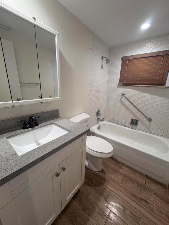 Image 14 of property listing at 253 Seville K, Delray Beach, FL 33446