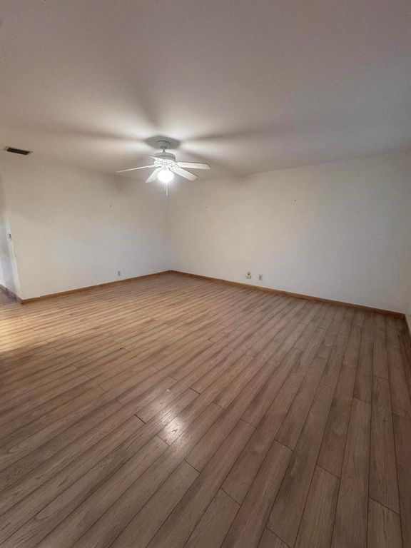 Image 6 of property listing at 253 Seville K, Delray Beach, FL 33446