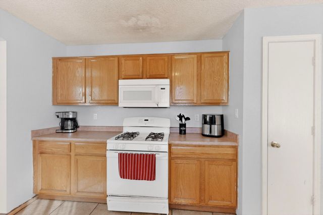 9515 Otero Mesa Road SW, Albuquerque, NM 87121