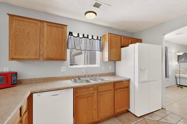 9515 Otero Mesa Road SW, Albuquerque, NM 87121