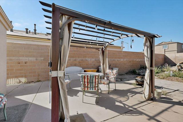 9515 Otero Mesa Road SW, Albuquerque, NM 87121