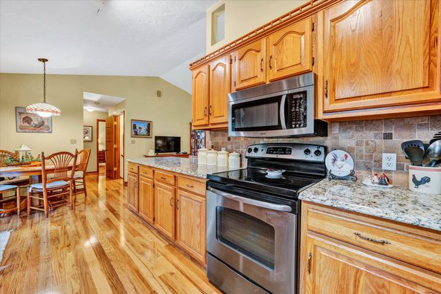 1527 Quail DR, Goodview, VA 24095