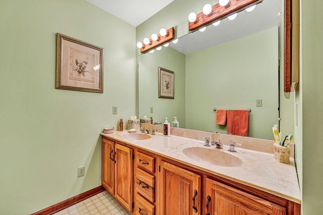 1527 Quail DR, Goodview, VA 24095