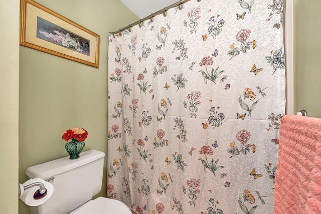 1527 Quail DR, Goodview, VA 24095
