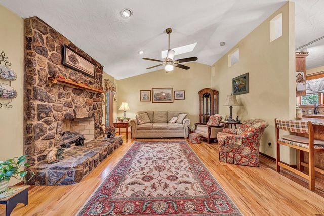 1527 Quail DR, Goodview, VA 24095
