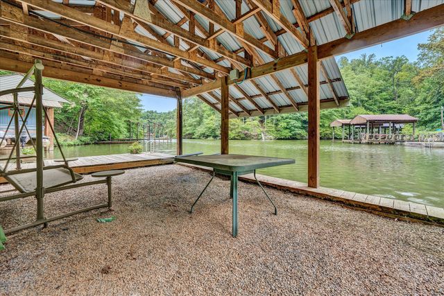 1527 Quail DR, Goodview, VA 24095