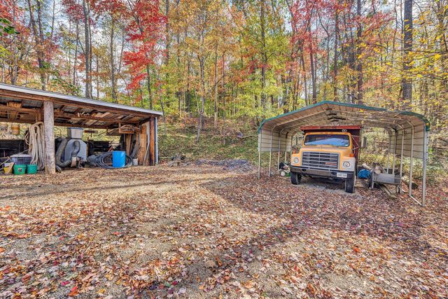 1527 Quail DR, Goodview, VA 24095