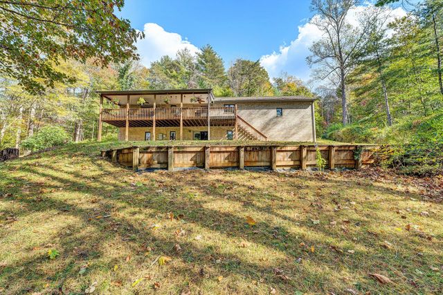 1527 Quail DR, Goodview, VA 24095